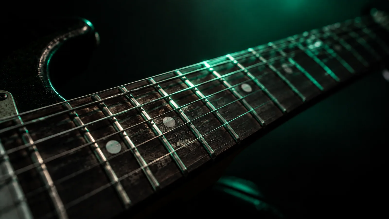 How to Practice Guitar Scales Effectively: A 2026 Guide